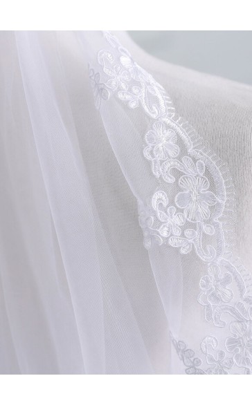 One-tier Lace Applique Edge Elbow Bridal Veils With Lace