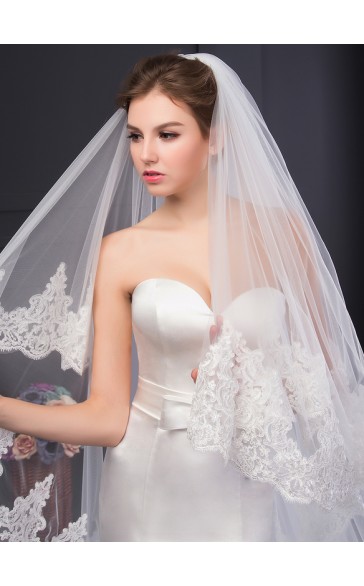 Two-tier Lace Applique Edge Cathedral Bridal Veils With Lace