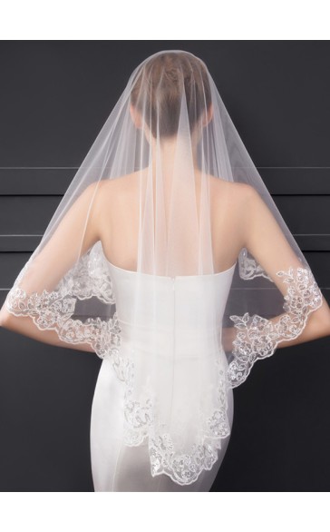 One-tier Lace Applique Edge Elbow Bridal Veils With Sequin/Lace