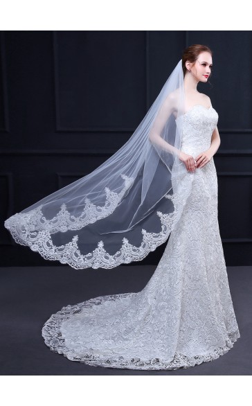 One-tier Lace Applique Edge Waltz Bridal Veils With Lace