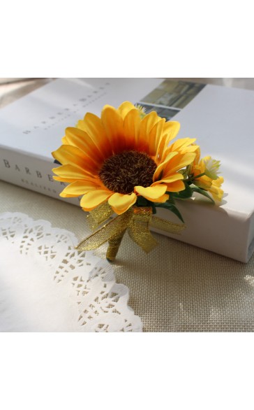 Free-Form Silk Flower Boutonniere (Sold in a single piece) -