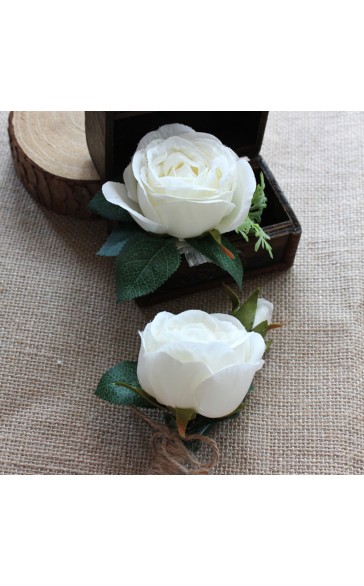 Round Silk Flower Boutonniere (Sold in a single piece) -