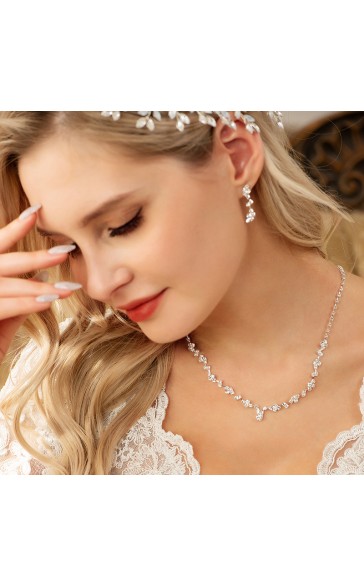 Ladies' Elegant Alloy With Irregular Rhinestone Jewelry Sets