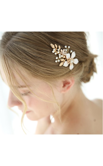 Combs & Barrettes/Headpiece Beautiful With Venetian Pearl (Sold in single piece)