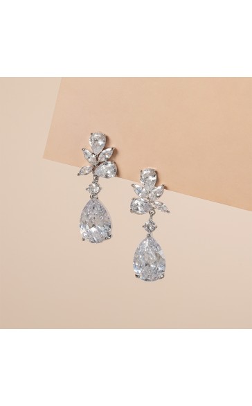 Ladies' Exquisite Alloy With Irregular Rhinestone Earrings