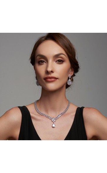 Ladies' Elegant Alloy With Irregular Rhinestone Jewelry Sets