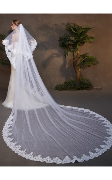 Two-tier Lace Applique Edge Cathedral Bridal Veils With Lace