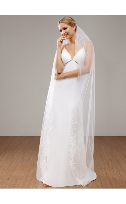 One-tier Lace Applique Edge Chapel Bridal Veils With Lace