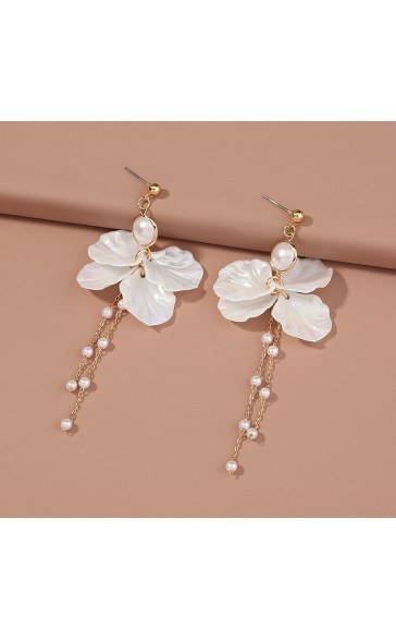 Unique Alloy/Pearl&Imitation pearl With Irregular Rhinestone Earrings