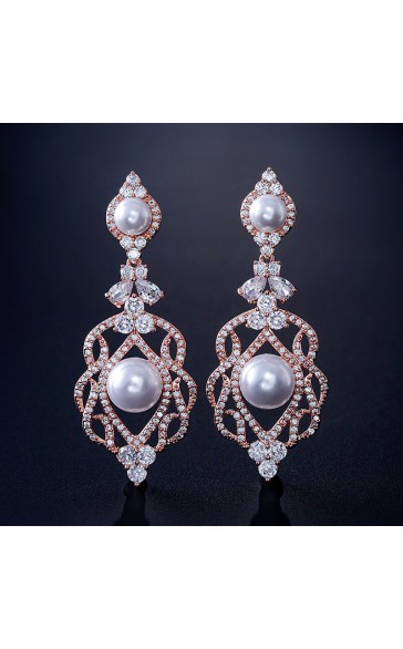 Elegant Alloy With Irregular Pearl Earrings