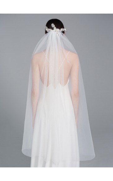 One-tier Cut Edge Waltz Bridal Veils With Rhinestones/Faux Pearl