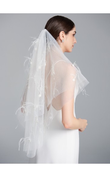 One-tier Cut Edge Fingertip Bridal Veils With Lace