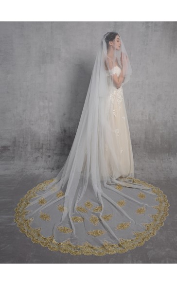 Two-tier Lace Applique Edge Cathedral Bridal Veils With Lace