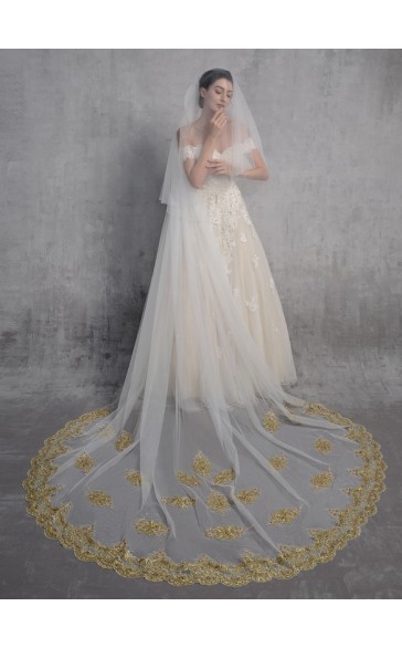 Two-tier Lace Applique Edge Cathedral Bridal Veils With Lace