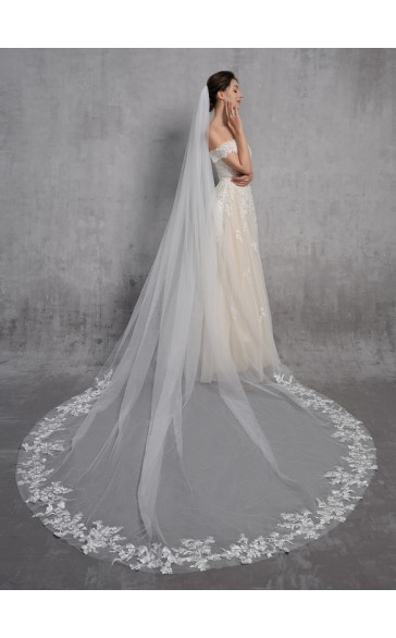 One-tier Cut Edge Cathedral Bridal Veils With Lace