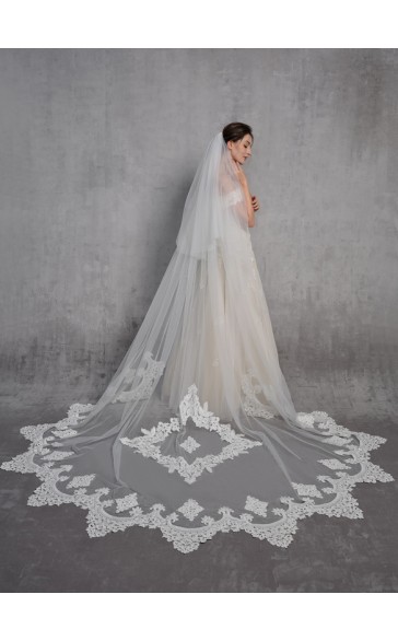 Two-tier Lace Applique Edge Cathedral Bridal Veils With Lace