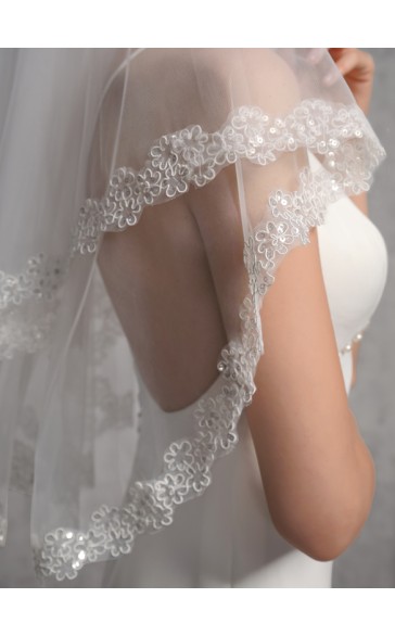 Two-tier Lace Applique Edge Elbow Bridal Veils With Lace