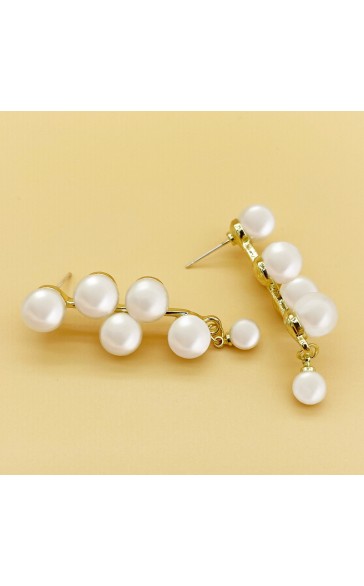 Elegant/Fashionable/Classic Alloy With Round Imitation Pearls Earrings