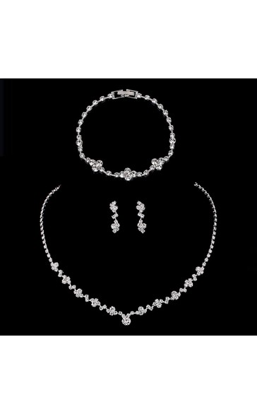 Ladies'/Couples' Elegant/Fashionable/Classic Alloy With Irregular Cubic Zirconia Jewelry Sets For Her