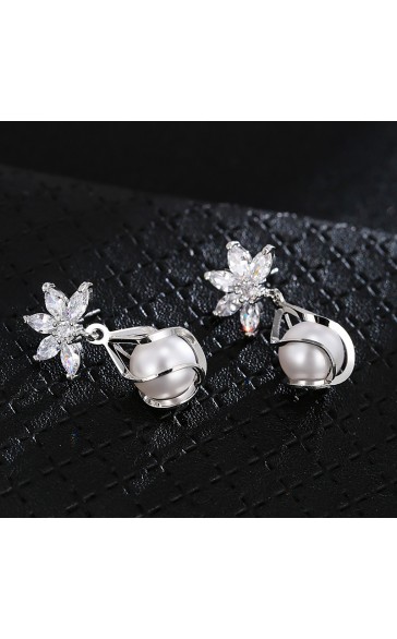 Ladies' Gorgeous/Exquisite/Fancy Alloy With Irregular Cubic Zirconia Earrings