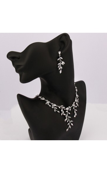 Ladies'/Couples' Elegant/Beautiful/Fashionable/Classic/Simple Alloy Rhinestone Jewelry Sets