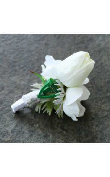 Elegant/Fascinating/Dreamlike Free-Form Silk Flower Boutonniere -