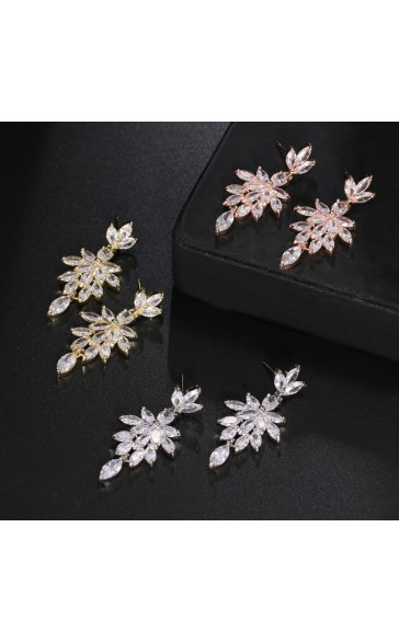 Ladies' Elegant/Beautiful/Classic/Pretty/Attractive Alloy With Oval Rhinestone Earrings