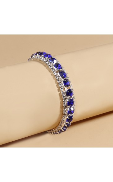 Ladies' Elegant/Beautiful/Classic/Pretty/Attractive Alloy With Round Rhinestone Bracelets