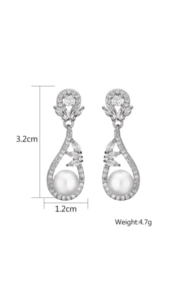 Ladies' Elegant/Beautiful/Classic/Pretty/Attractive Alloy With Oval Rhinestone Earrings