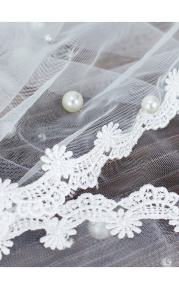 Two-tier Lace Applique Edge Fingertip Bridal Veils With Beading