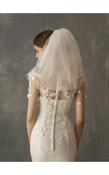 Five-tier Cut Edge Shoulder Veils With Rhinestones