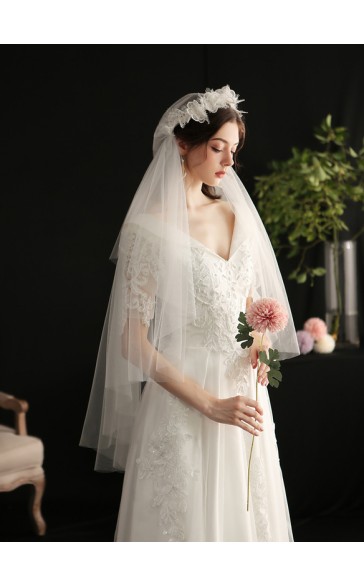 One-tier Cut Edge Fingertip Bridal Veils With Lace